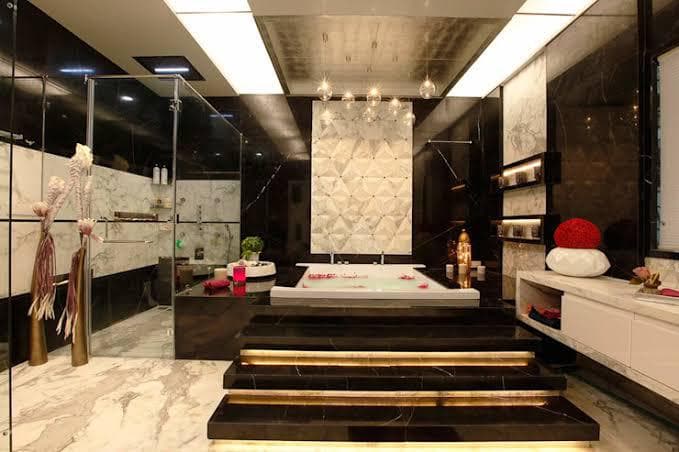 Modern 5 star hotel stled bedroom